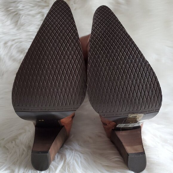 Andre' Cognac Leather Riding Studded Side Zipper Knee High Boot SZ 8 - Picture 7 of 16